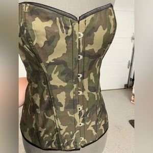 Camo corset.